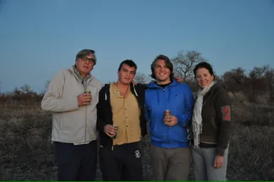 Familie buiten in Piemonte